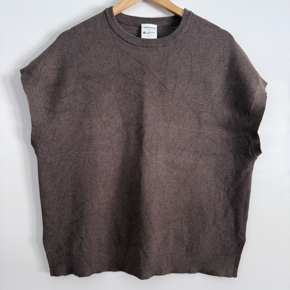 Simons Brown Knit Fabric Sleeveless Shirt